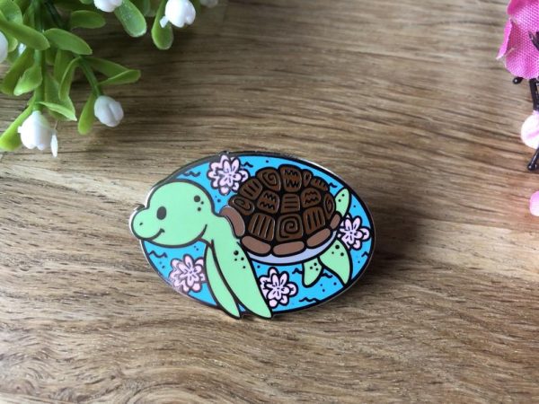 Aztec turtle - Enamel Pin - Image 3